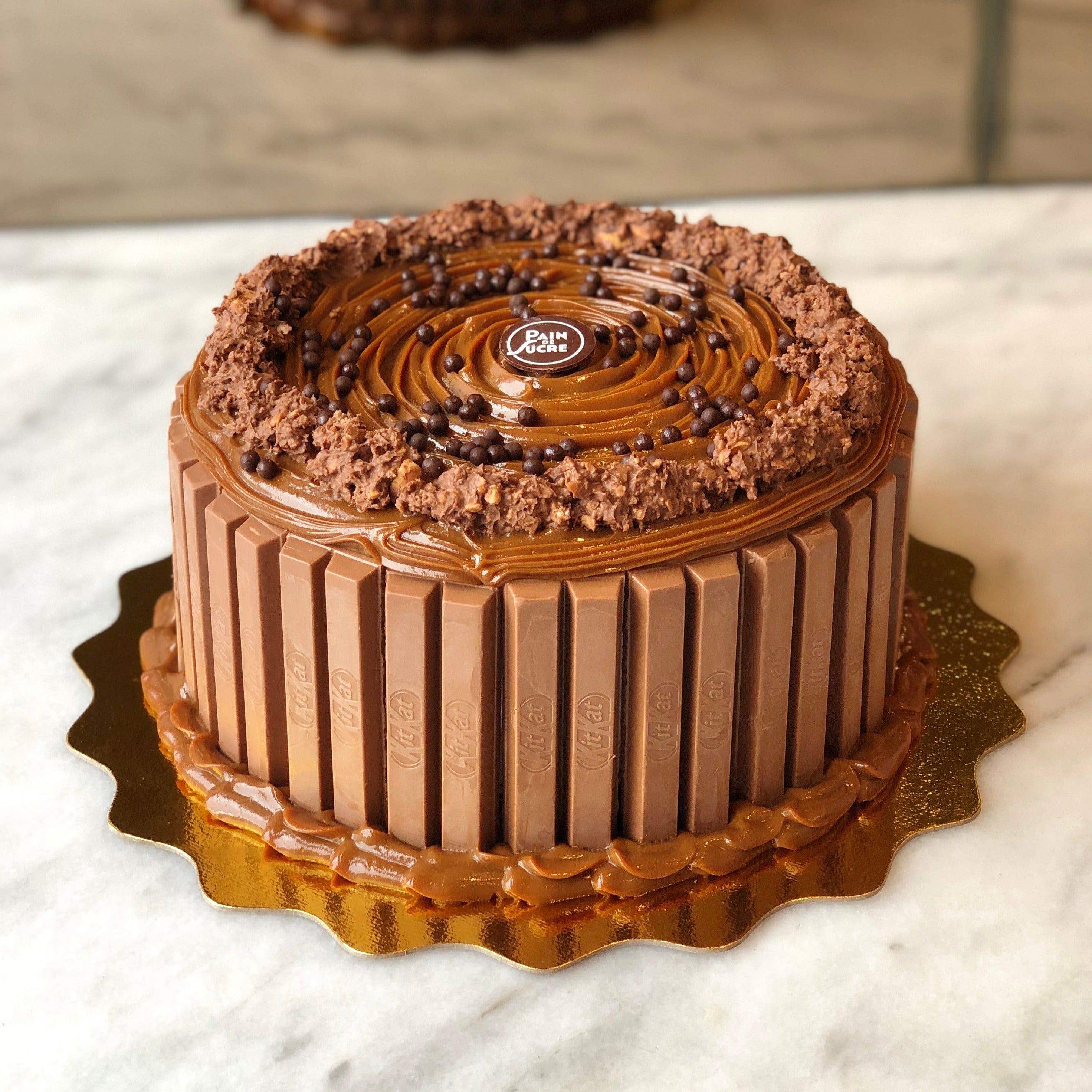 Kitkat, Ferrero Rocher & Dulce de Leche Cake